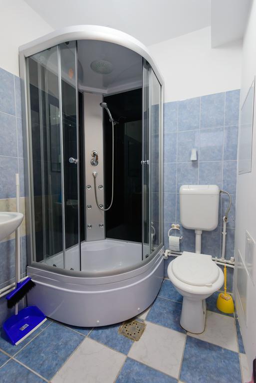 Ferienwohnung 7 Vise Studio Galaţi Exterior foto